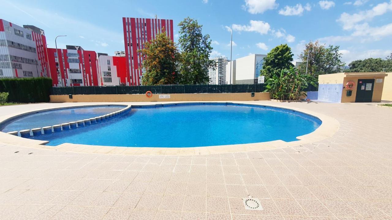 Universidad Del Mar - Alquiler Solo Familias Gandia Exterior photo