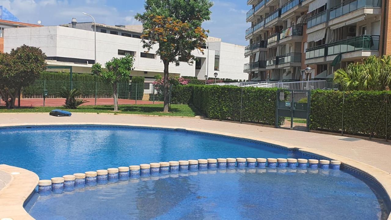 Universidad Del Mar - Alquiler Solo Familias Gandia Exterior photo